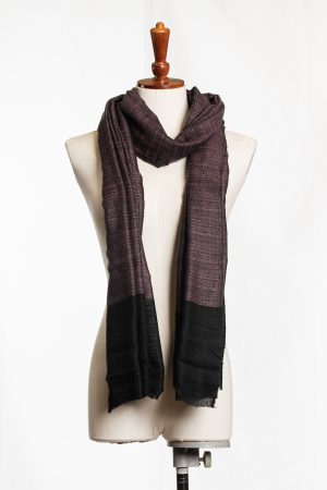 Shadow Plum Ombre Weave Scarf – Black & Merlot