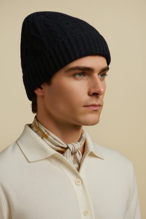 NoirEssential Ribbed Knit Beanie