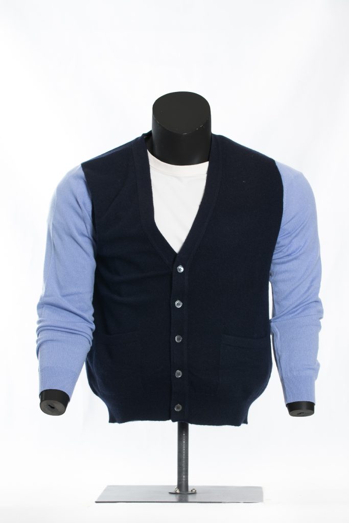 Men's full-button cardigan style 101, product view A