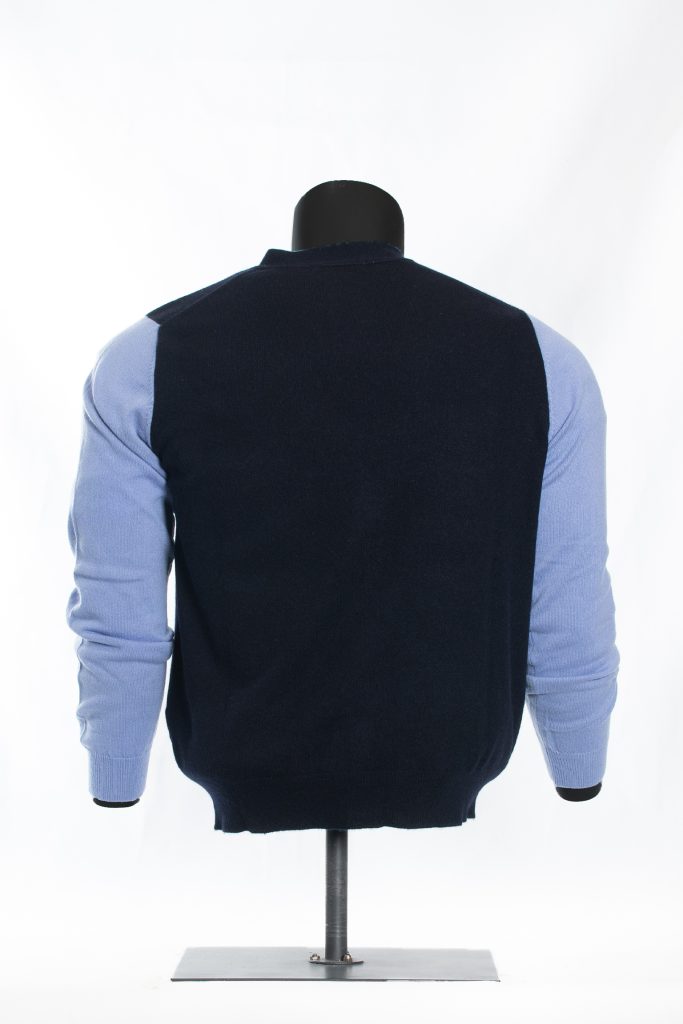 Men's full-button cardigan style 101, product view C